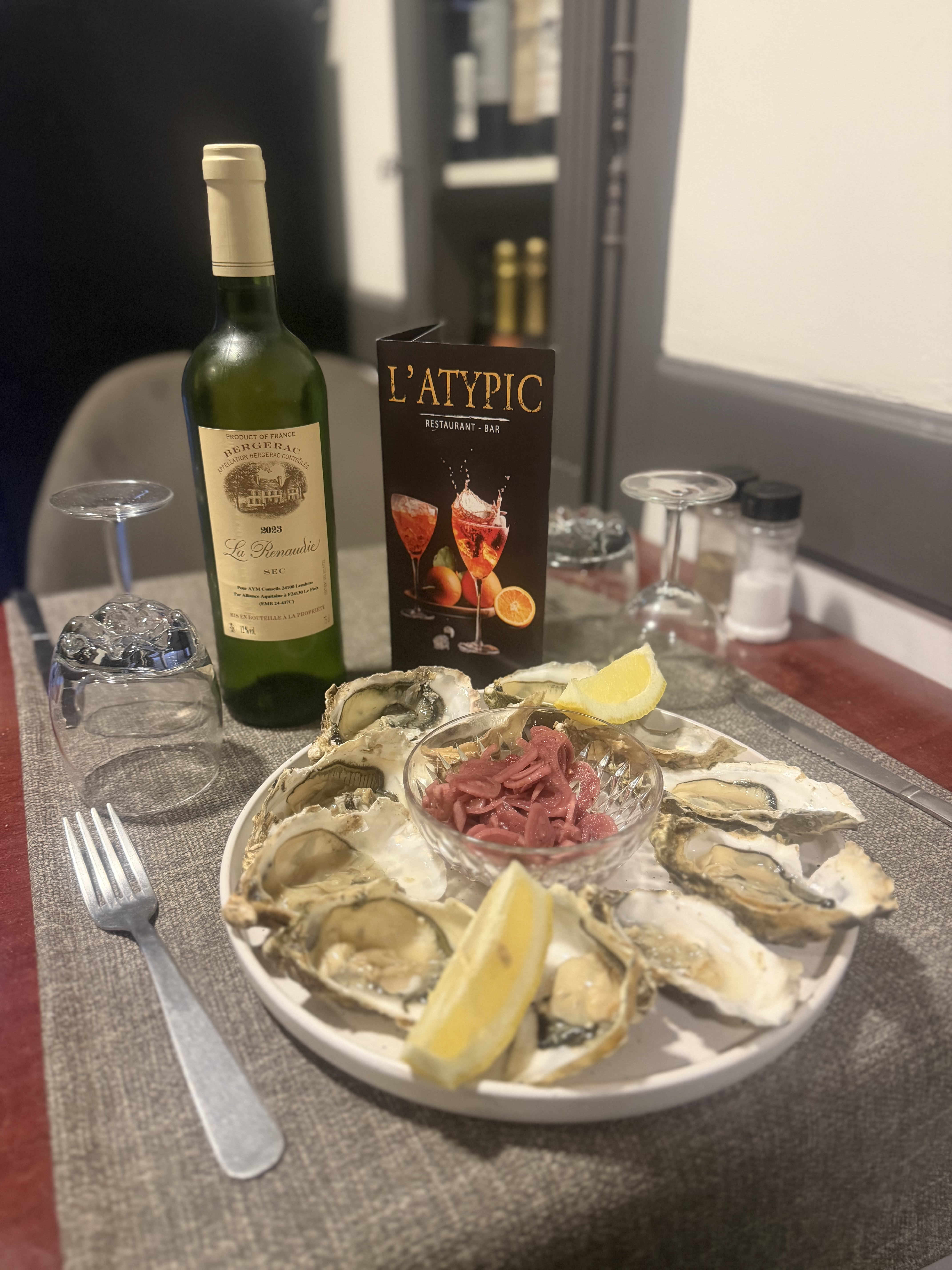 Huîtres et vin de Bergerac - L'Atypic